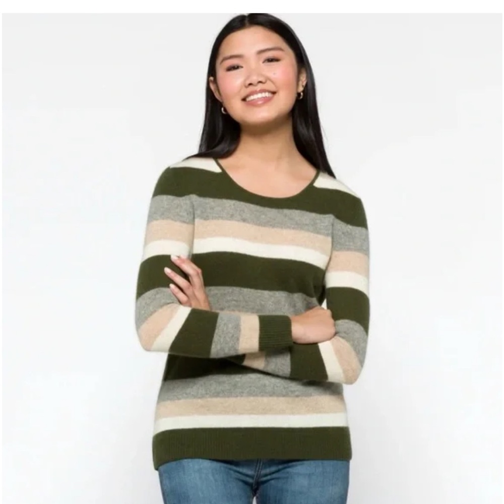 Cashmere 41 Hawthorn Sweater NWT Small Women’s BEAUTIFUL!